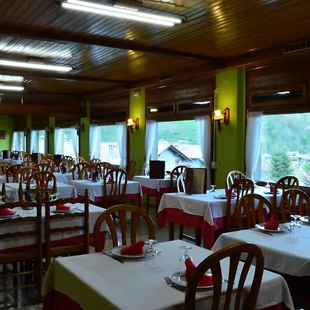 Hotel L'escon 2*