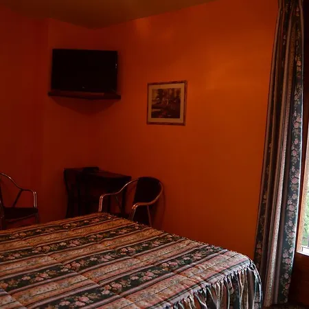 L'escon Hotel 2*