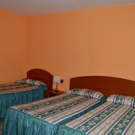 L'escon Hotel 2*
