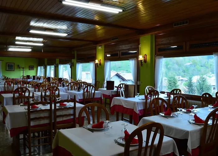 Hotel L'escon 2*