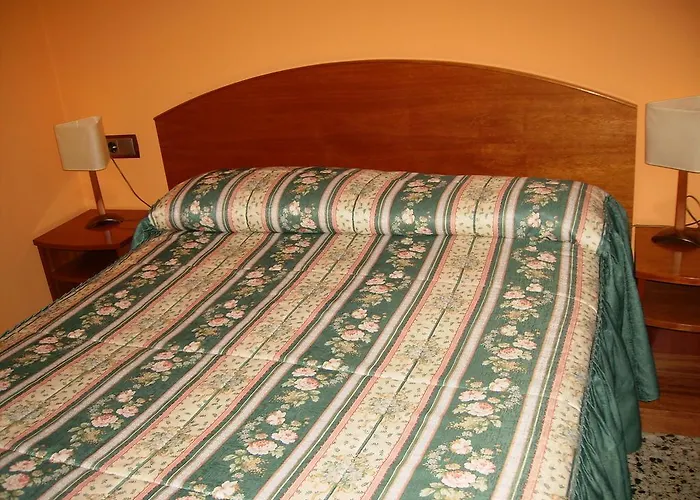 Hotel L'escon 2*